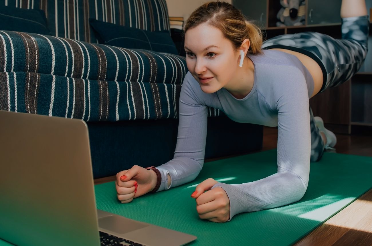 4 Best at Home Workouts & Fitness Programs cult.fit